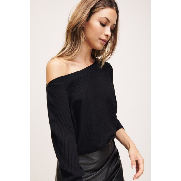 Dynamite Lola Dolman Sleeve Sweater - Size M - Picture 3 of 3
